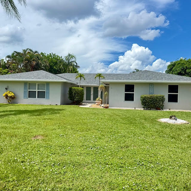 Foto del edificio - 4073 Lakespur Cir S