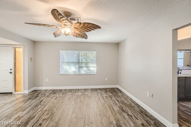 Foto del edificio - 4 br, 3 bath House - 2247 Blue Tern Drive ...