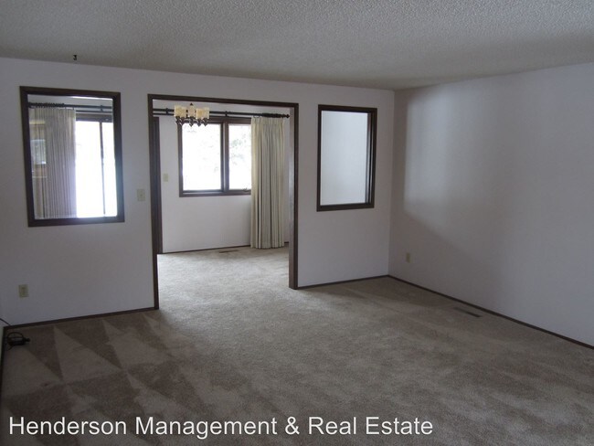 Building Photo - 2 br, 2 bath House - 1100 N Taft Ave. Unit 1