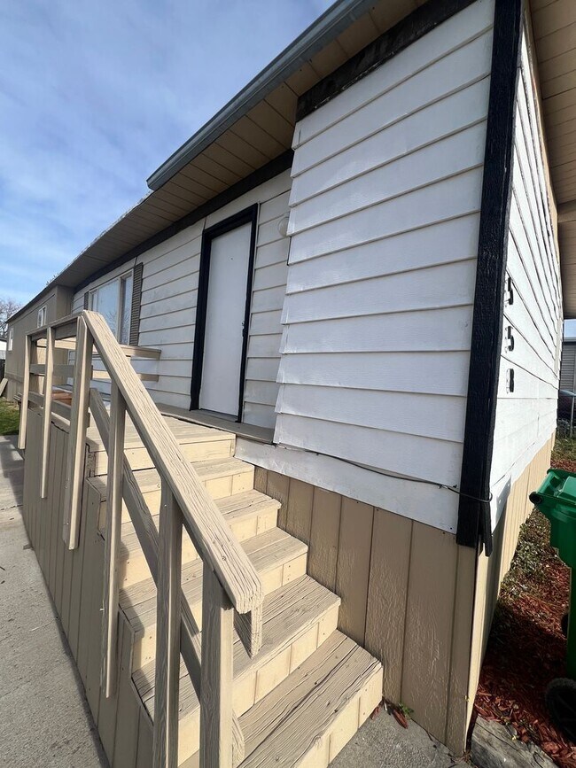 Foto del edificio - Large Three Bedroom In Chubbuck