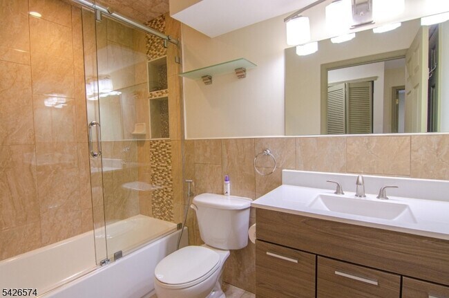 Foto del edificio - 3027 King Ct