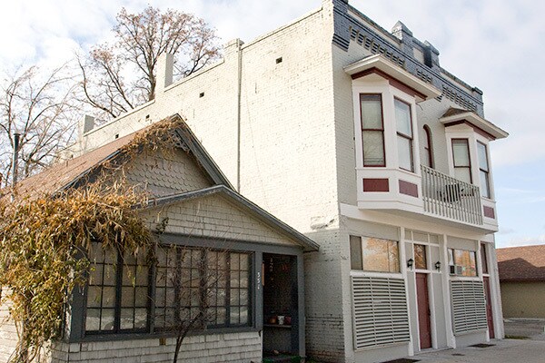 Primary Photo - 255 E Warm Springs Ave