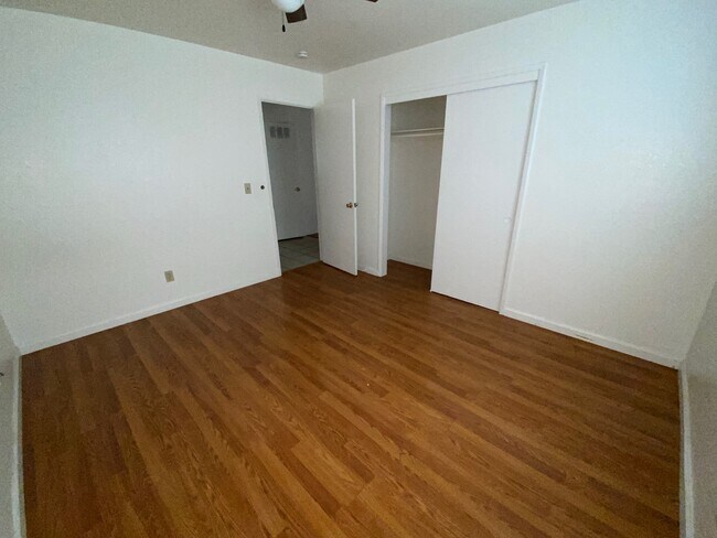 bedroom - 4125 Anna Ave