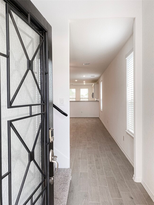 Building Photo - 5622 Tabula Rasa Dr