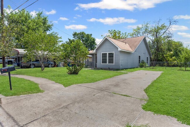 Foto del edificio - 6109 Club Terrace