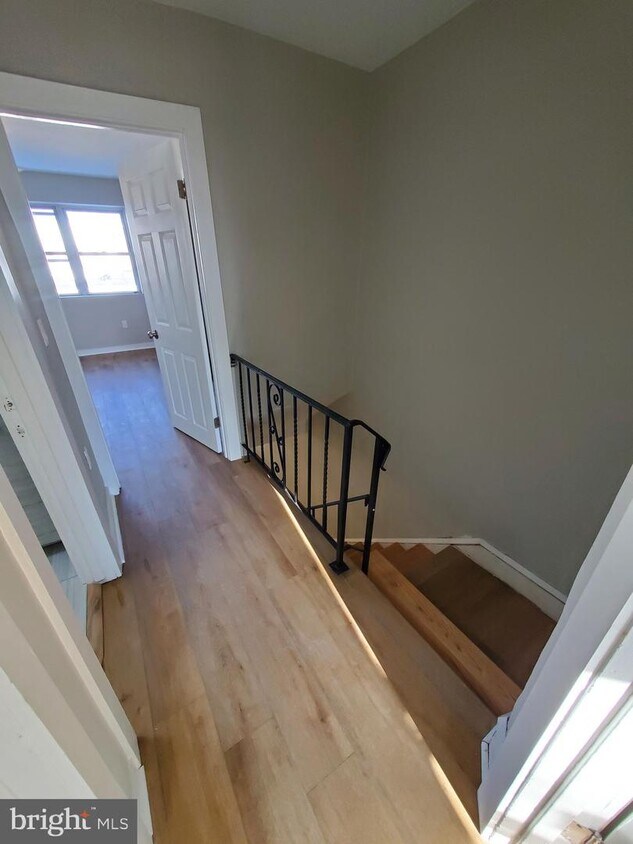 Primary Photo - 2614 Hobson St