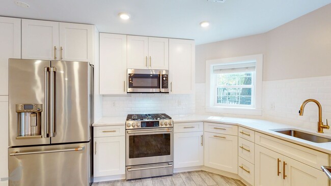 Foto del edificio - 3001 11th St NW