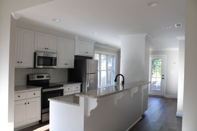Foto del edificio - 908 Branch St NW