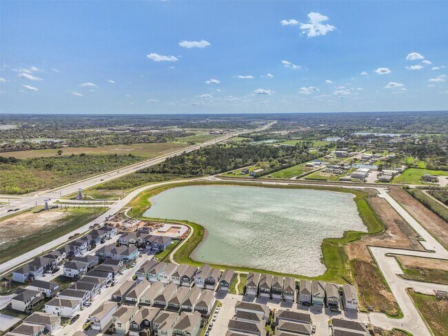 Foto del edificio - 2402 Shoreline Dr
