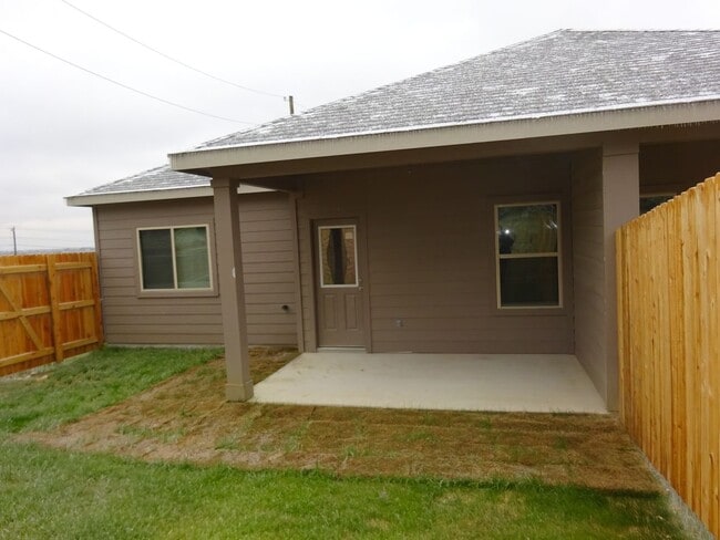 Building Photo - 1140 Garland Rd