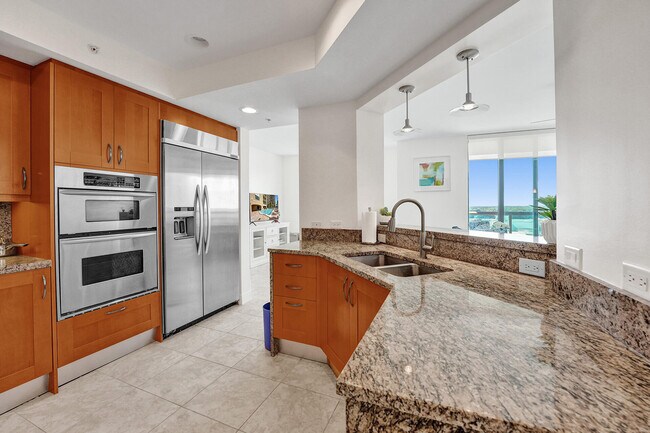 Building Photo - 3630 Gardens Pkwy