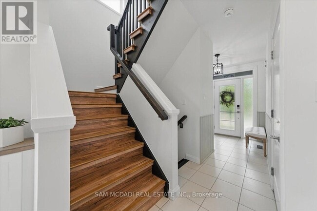 Building Photo - 4 Rouley Ln