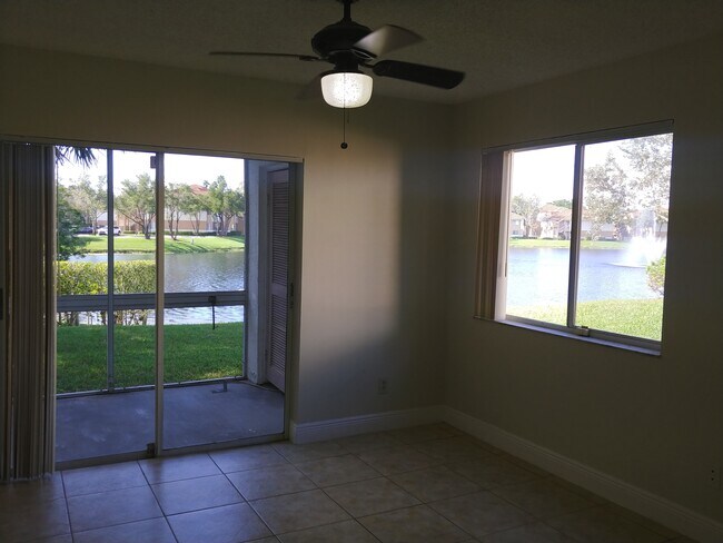 Building Photo - 705 NW 91st Ter
