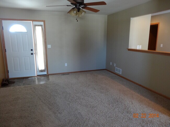 Building Photo - 3410 Crown Ct