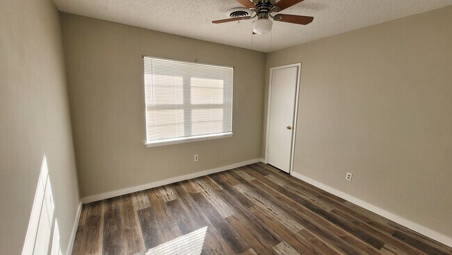 Foto del edificio - 3 Bed 1 Bath Home In Fort Smith