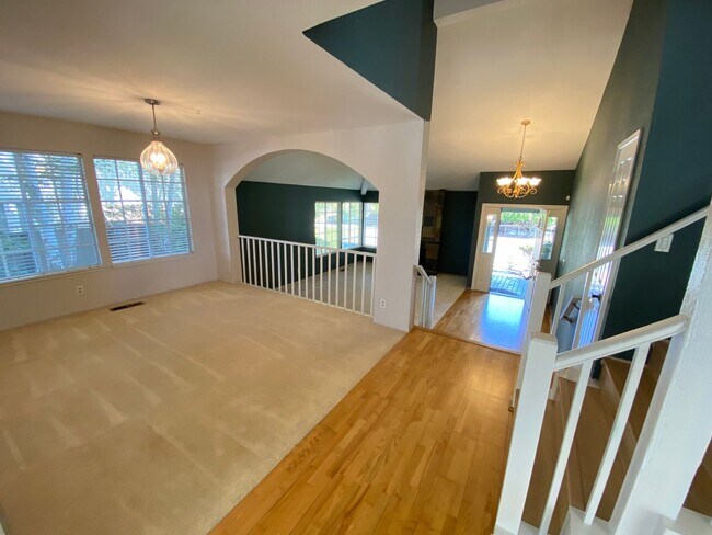 Building Photo - 4 Bed 2.5 Bath Home In San Ramon