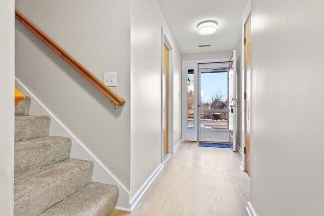 Foto del edificio - 5 Fillmore Rd