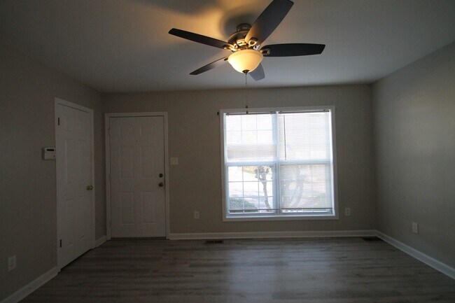 Foto del edificio - Exclusively Offered by Muse Realty Rentals...