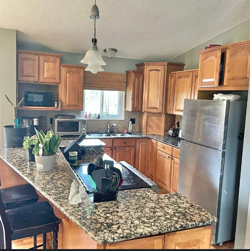 Building Photo - 6525 Charter Dr