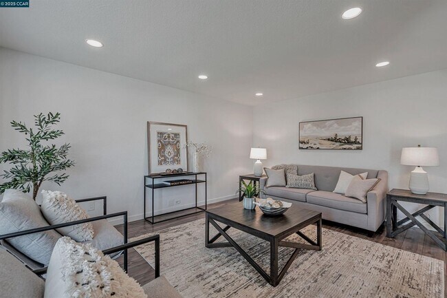 Foto del edificio - 2242 Westwood Ct