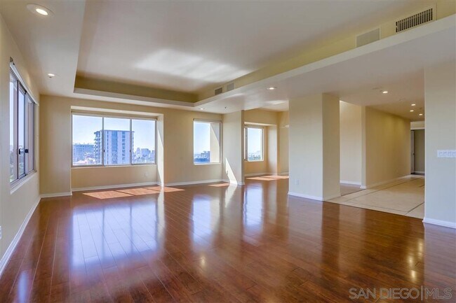 Foto del edificio - 3060 Sixth Ave