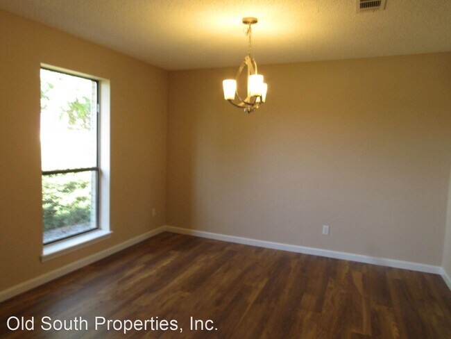 Building Photo - 4 br, 2.5 bath House - 6911 Kitty Hawk Drive