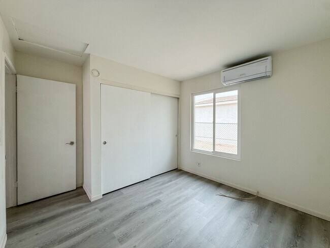 Building Photo - 5839 Bagley Ave
