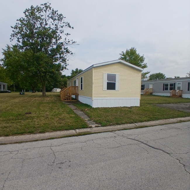 Building Photo - 106 Palm View Dr