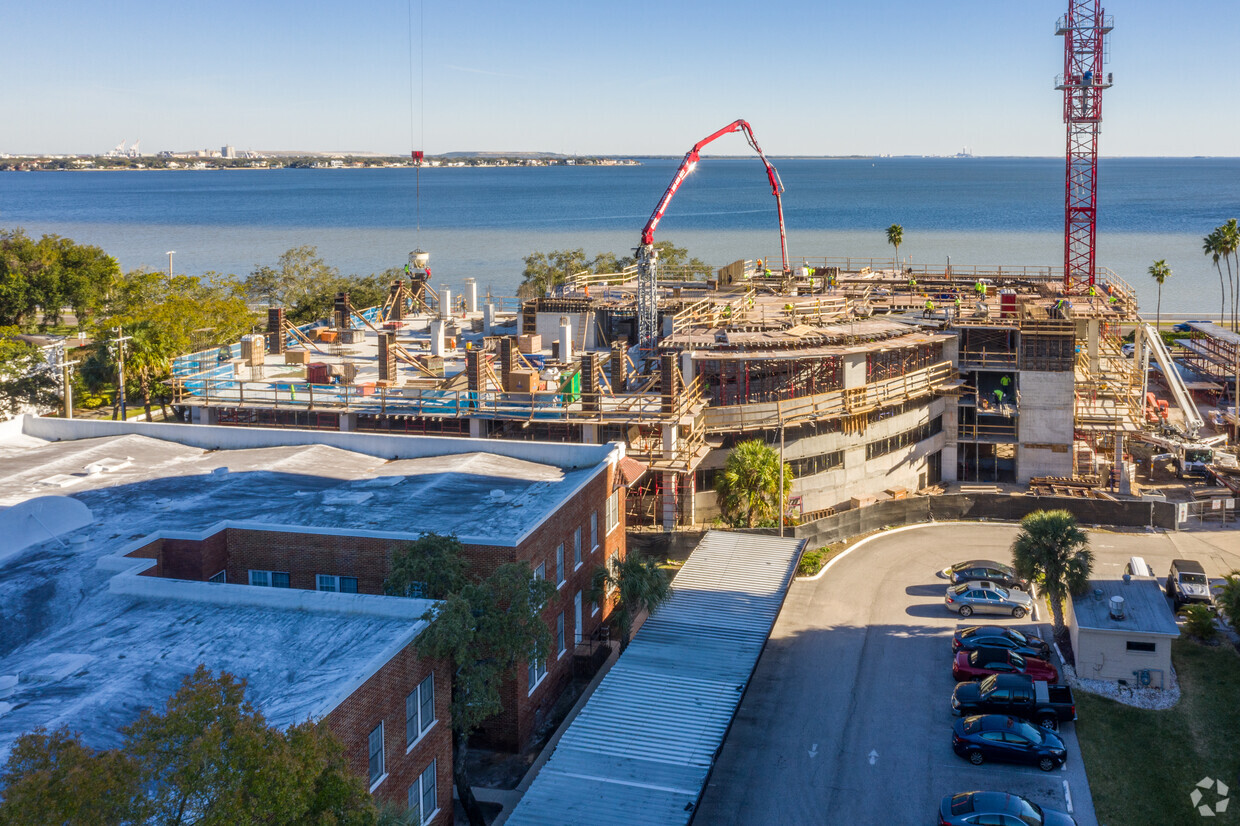 Aerial Construction - Hyde Park House