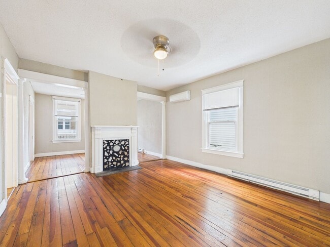 Building Photo - 207 Wellford St