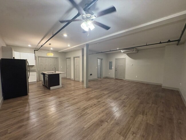 Interior Photo - Market House Lofts