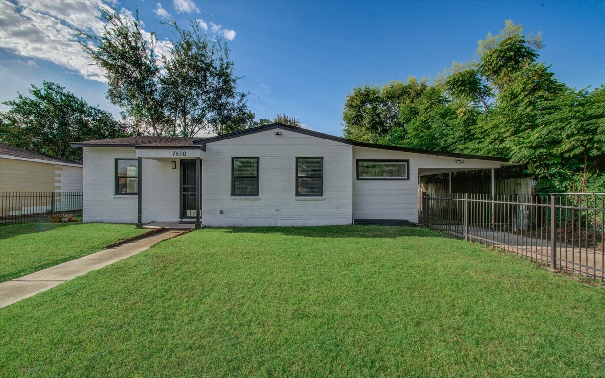 Foto del edificio - 7530 Park Pl Blvd