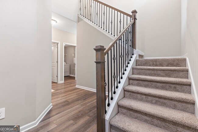 Building Photo - 1010 Valley Rock Dr