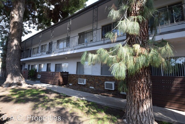 Building Photo - 2 br, 1.5 bath Apartment - 12142 Burbank B...