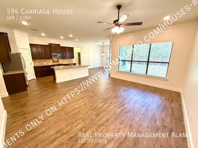 Building Photo - 594 Carriage House