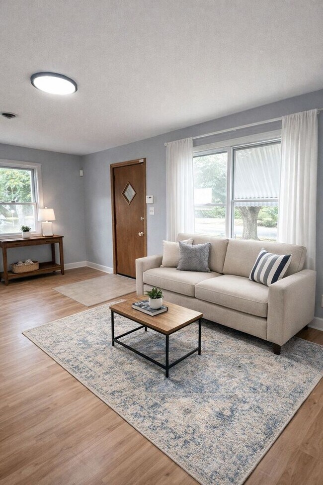 Foto del edificio - 3 Bed 1 Bath Single Family Home in Gary!