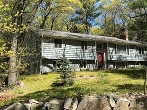 Building Photo - 69 Rathbun Rd
