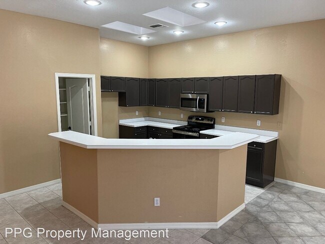 Foto del edificio - 4 br, 2 bath House - 328 S Rock Harbor Dr