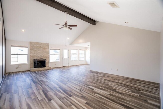Building Photo - 3027 Winchester Way