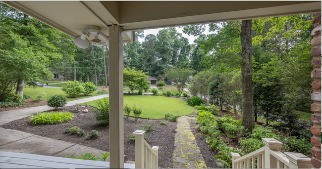 Foto del edificio - North Atlanta Quiet Neighborhood