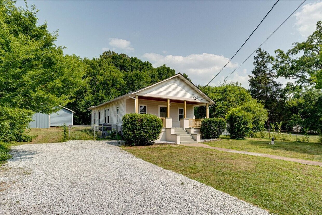 Primary Photo - Adorable Red Bank House Walking Distance t...