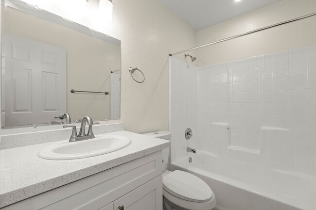 Foto del edificio - Redwood Creek Villas