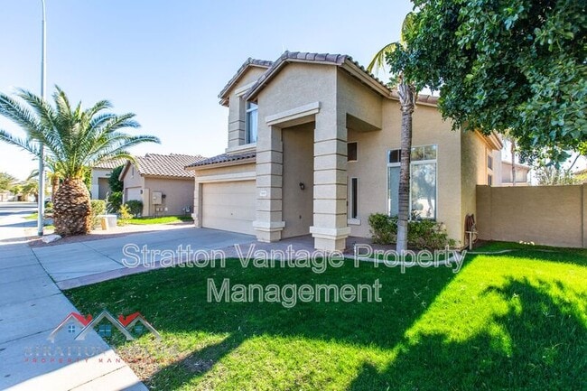 Building Photo - 2421 W Indigo Dr