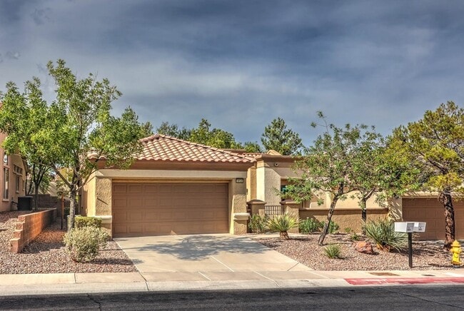 Foto del edificio - 10634 Sky Meadows Ave