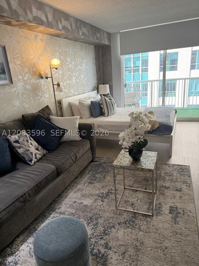 Foto del edificio - 1200 Brickell Bay Dr