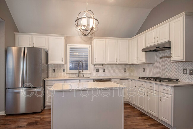 Foto del edificio - 1926 Simpson Trail