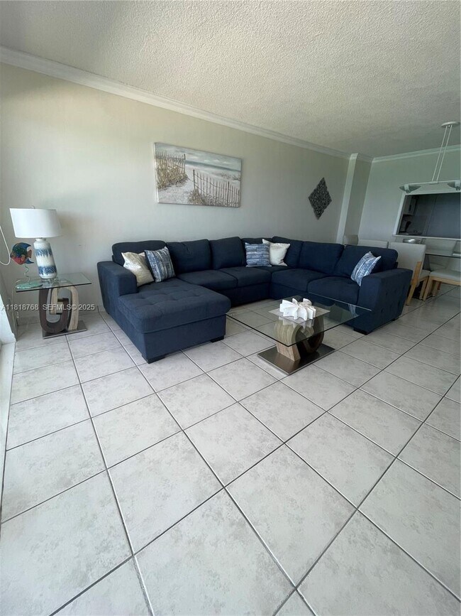 Foto del edificio - 5601 Collins Ave