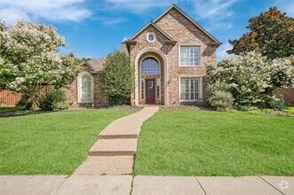 Building Photo - 2117 Argyle Dr