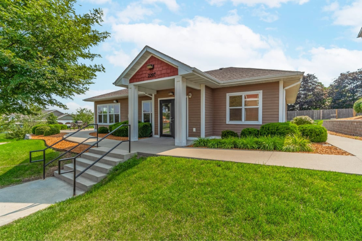 Primary Photo - Prairie Winds Apartments