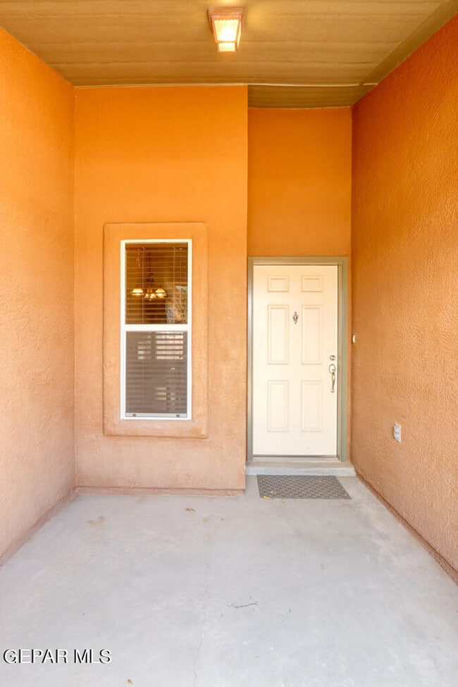 Building Photo - 14241 Smokey Point Dr